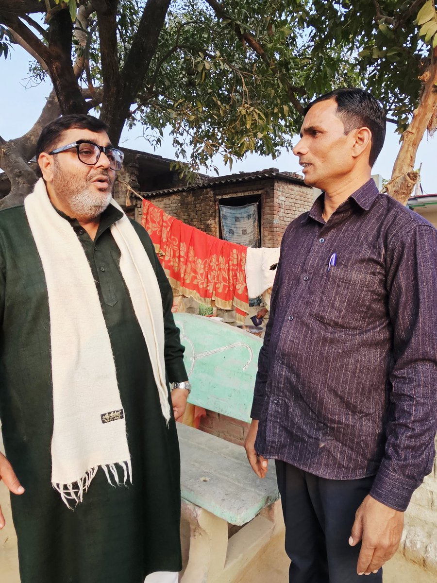 AltafAnsari356's tweet image. विधानसभा मऊ सदर 
पहसा जमालपुर अशोक चौहान के भाई की बारात में!
@samajwadiparty @yadavakhilesh