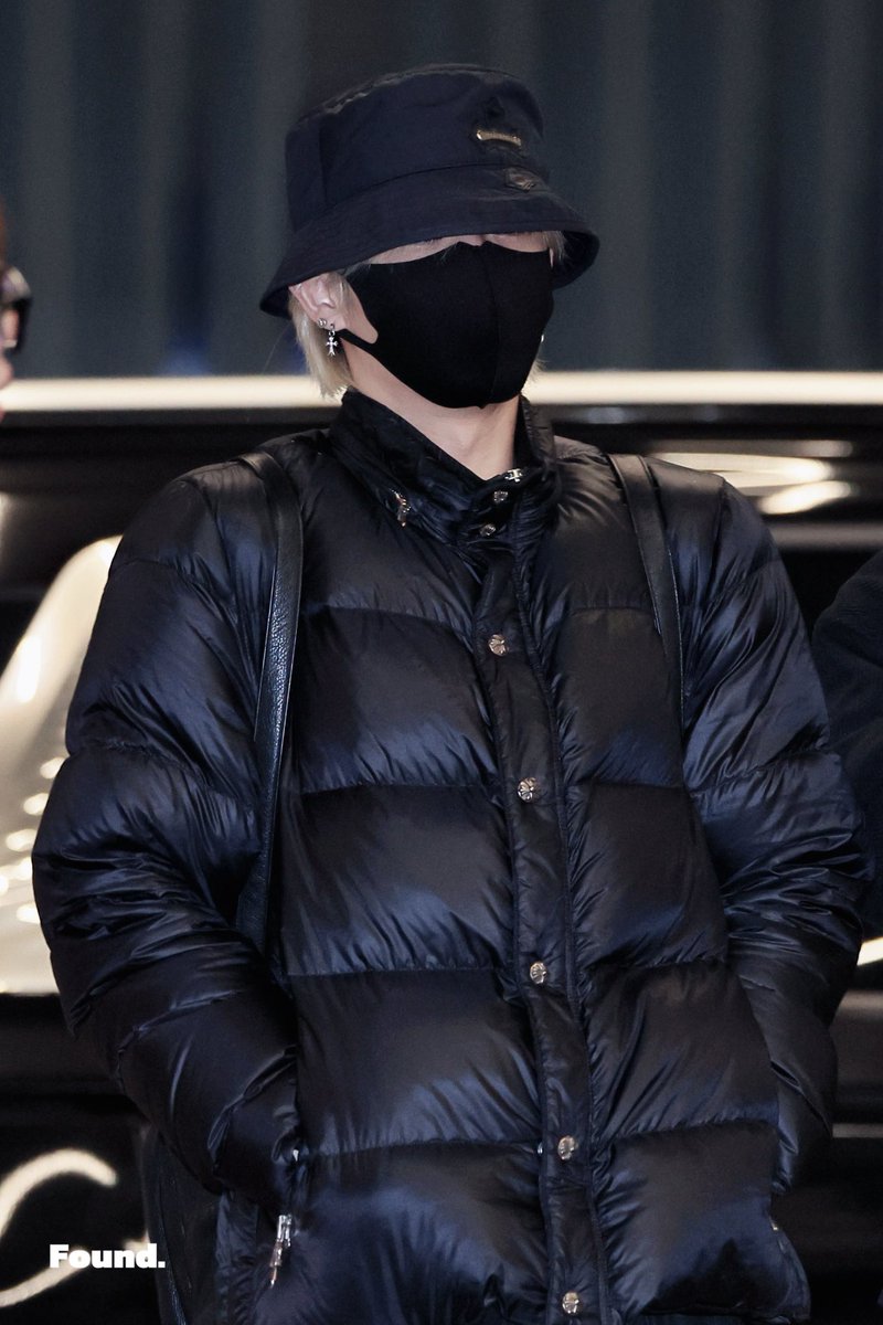 Foundyou_0314's tweet photo. 251130 ICN🛫

#JIHOON #지훈 #ジフン 
#트레저 #TREASURE https://t.co/OTPdmGEm9R
