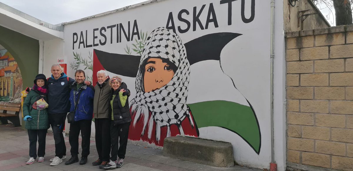batzarreorg's tweet photo. “Operación concluida”. Incluido el merecido “aperitivo final”. #villava #atarrabia #palestina #askatu! https://t.co/jmVbw08aA6