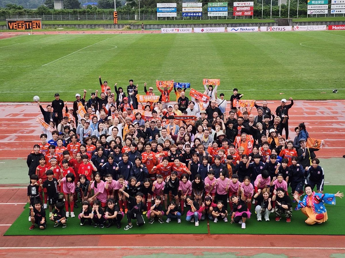 FuruteraM's tweet photo. いつもたくさんの応援ありがとうございます！
来シーズンも三重でプレーさせていただくことになりました🌟

一部昇格と得点王を目指してがんばります🔥
応援よろしくお願いします！ https://t.co/0PaZ98UvbD