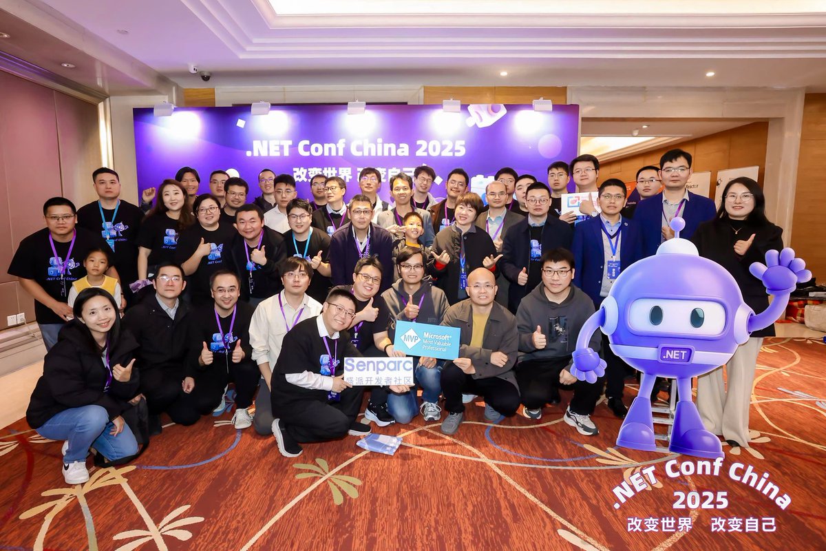 shunjiey's tweet image. .NET Conf China 2025: What a Fantastic Reunion of Tech Buddies!
 
As always, I&apos;m hyped to champion Blazor and its awesome potential!
Recapping this year’s wins, soaking up inspiration for the next chapter—can’t wait to meet again in 2026!
 
#dotNETConf #dotNetConfChina
 #Blazor