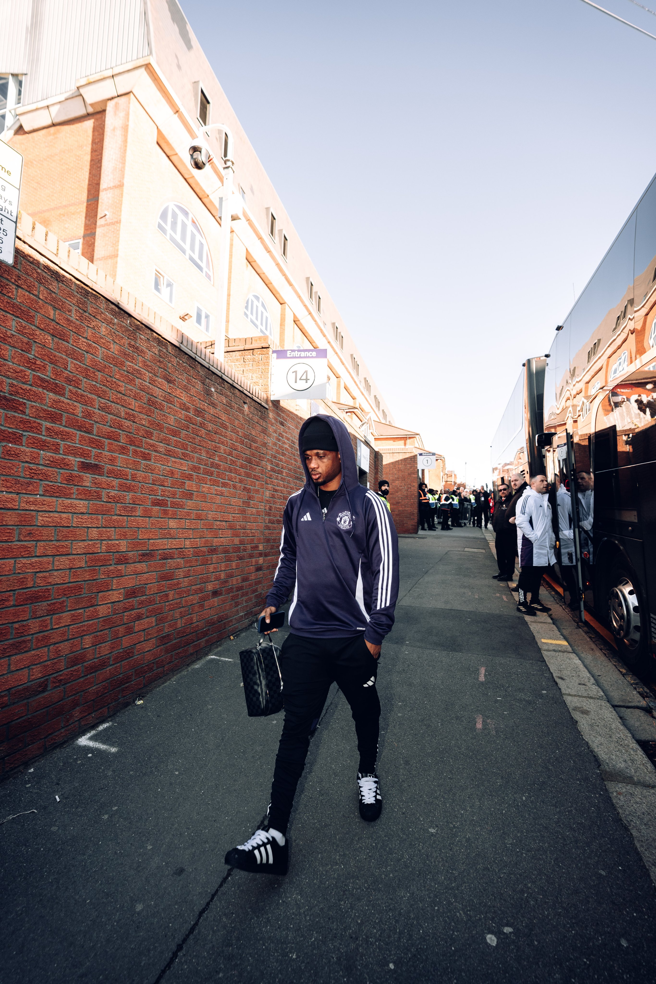 Amad arrives at Selhurst Park.