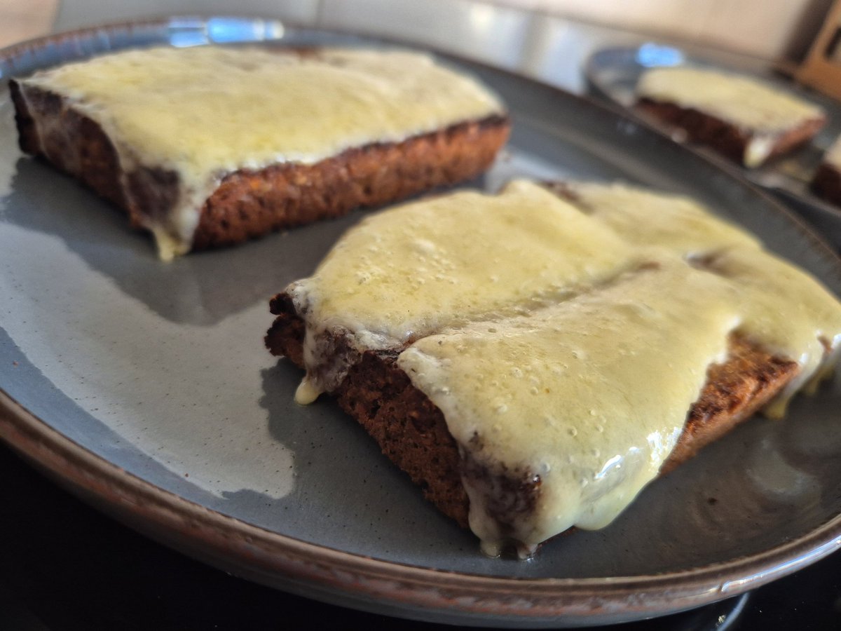 WrecklessGamer's tweet image. Home made wheaten bread, toasted, slathered in butter then dressed in mature cheddar cheese then back under the grill until melty!