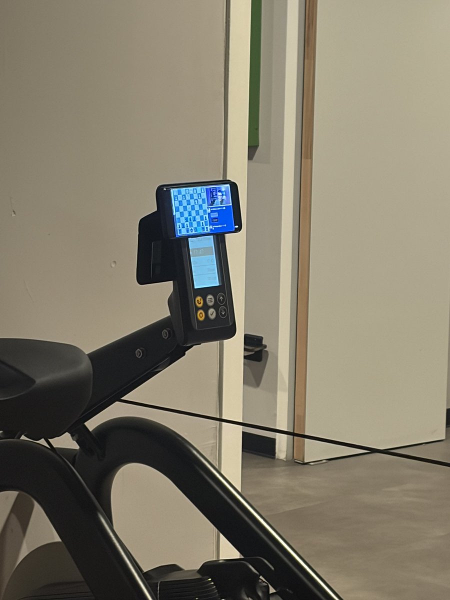 there was a gigachad at the gym today watching chess on the rowing machine
