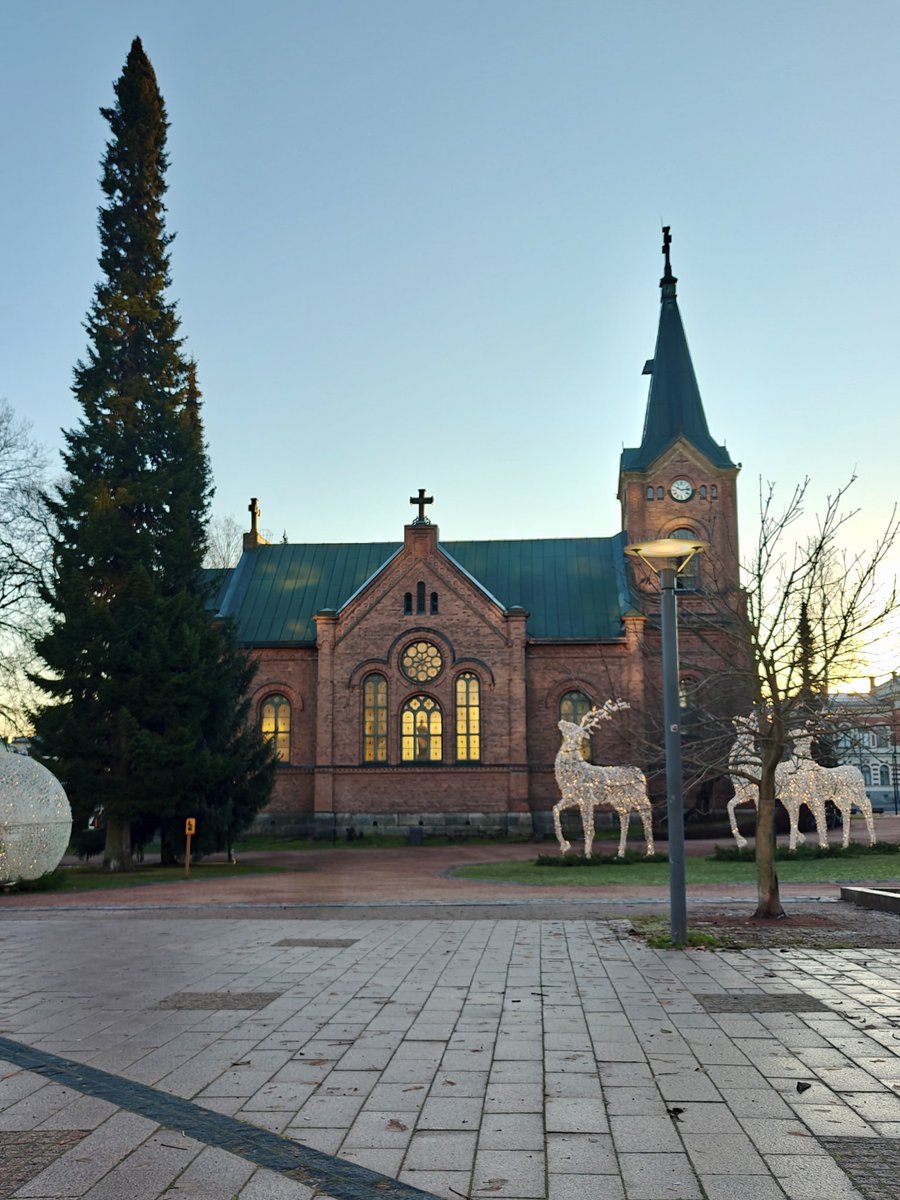 Sunnuntain jumalanpalvelus ⛪
#jyväskylä
#kaupunginkirkko