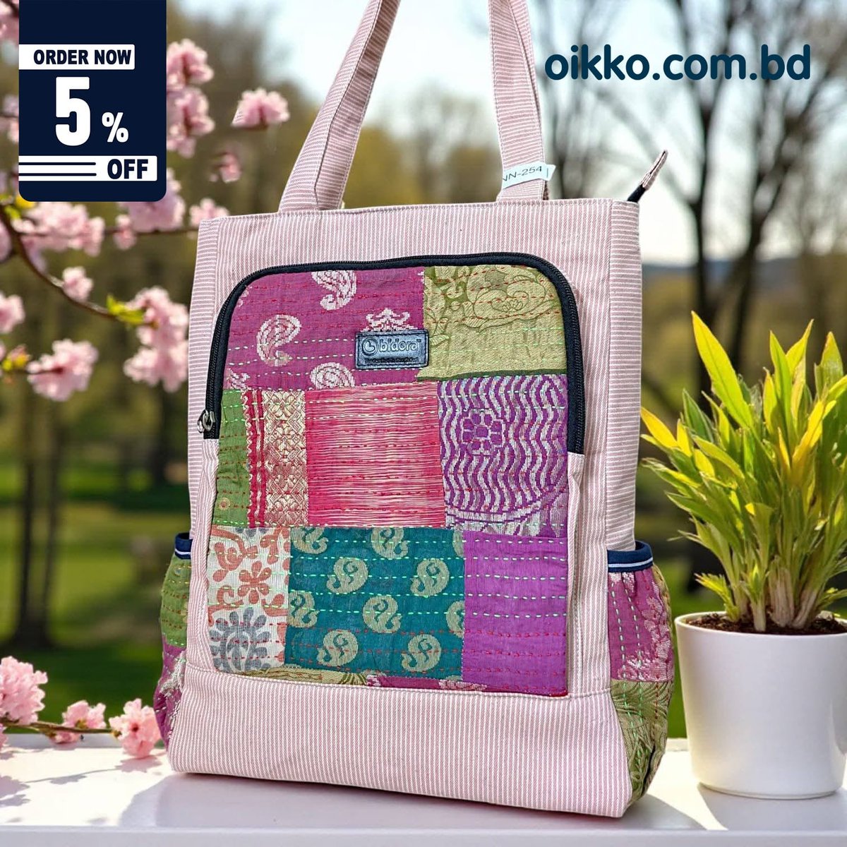 oikkosmestore's tweet image. Handmade. Durable. Stylish. 
Our Denim Patchwork Ladies Bag is the perfect everyday carry—lightweight, unique &amp;amp; ready to go!

🔥5% OFF — Limited stock!
DM to order.

#DenimBag #PatchworkStyle #HandmadeFashion #DailyCarry #ShopNow