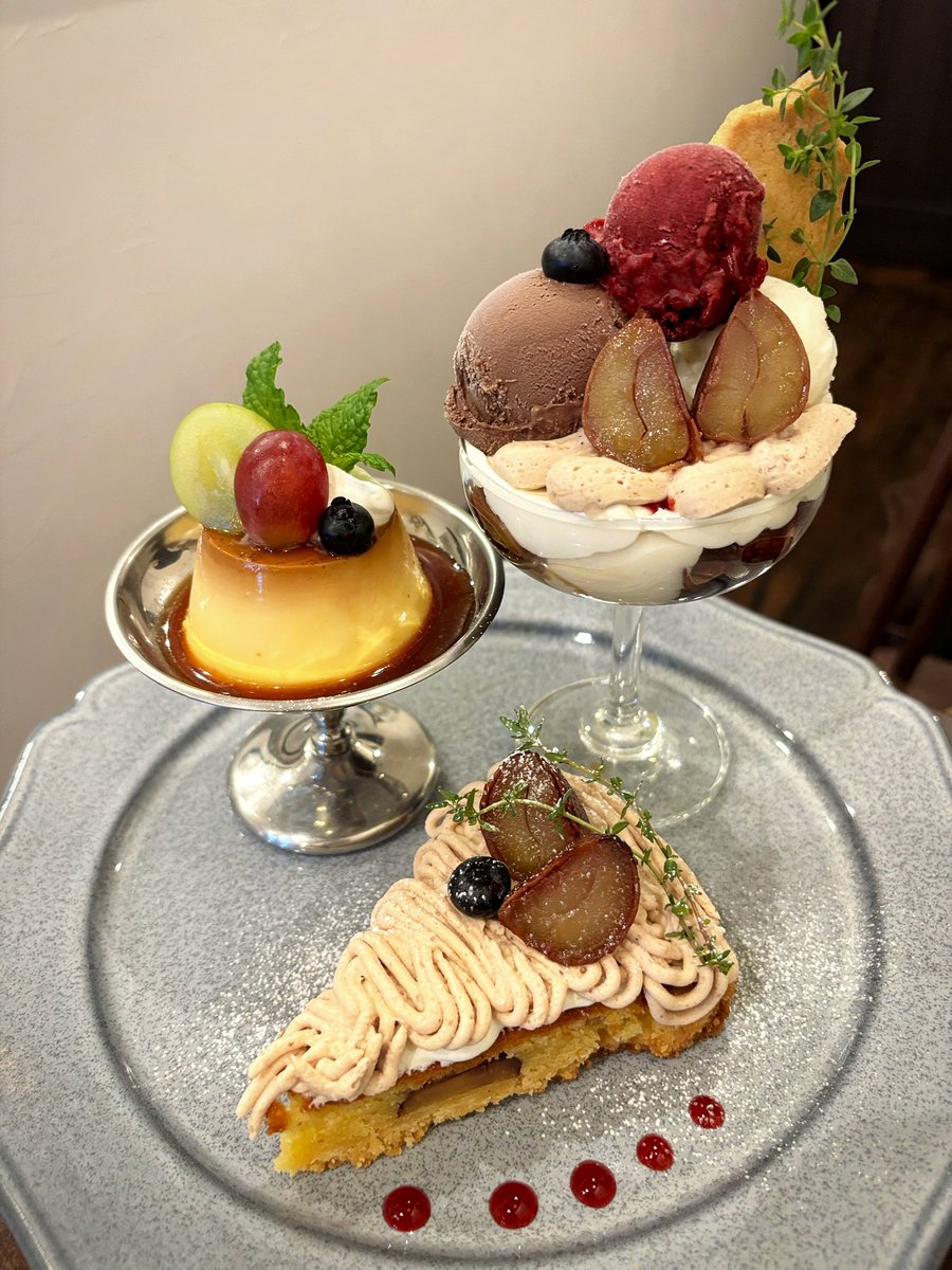 明日は慧の誕生日&amp;先日愛の誕生日だったので2人で美味しいものを食べてきました🥳
デザート3種盛り🍰🍮🍨
とーっても美味しくいただきました。
何歳になっても美味しいもの沢山食べて元気に動き回るBBAになります💪