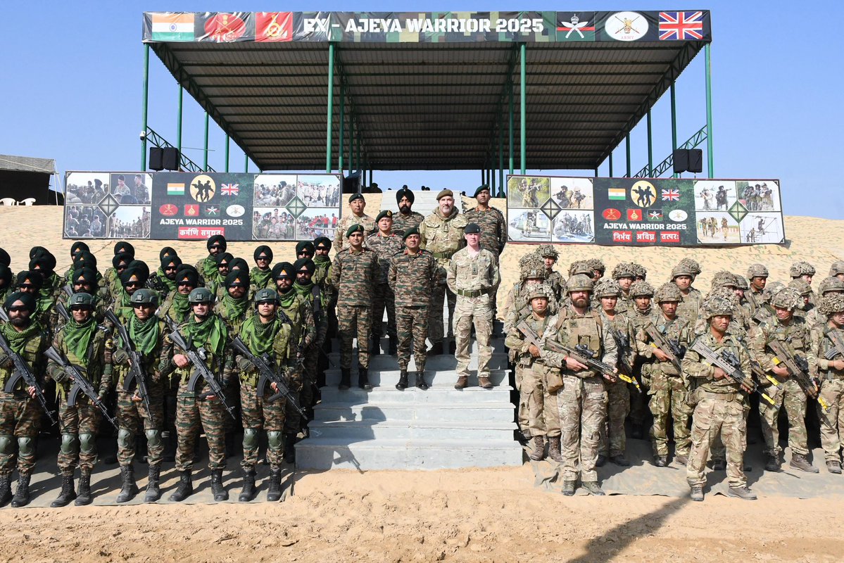 AnuveshRath's tweet image. India–UK Exercise AJEYA WARRIOR-25 ended in Rajasthan after two weeks of joint counter-terror training by the Sikh Regiment and Royal Gurkha Rifles, capped with cultural events and an equipment display.

#AjeyaWarrior25 #IndianArmy #UKArmy #JointTraining @adgpi