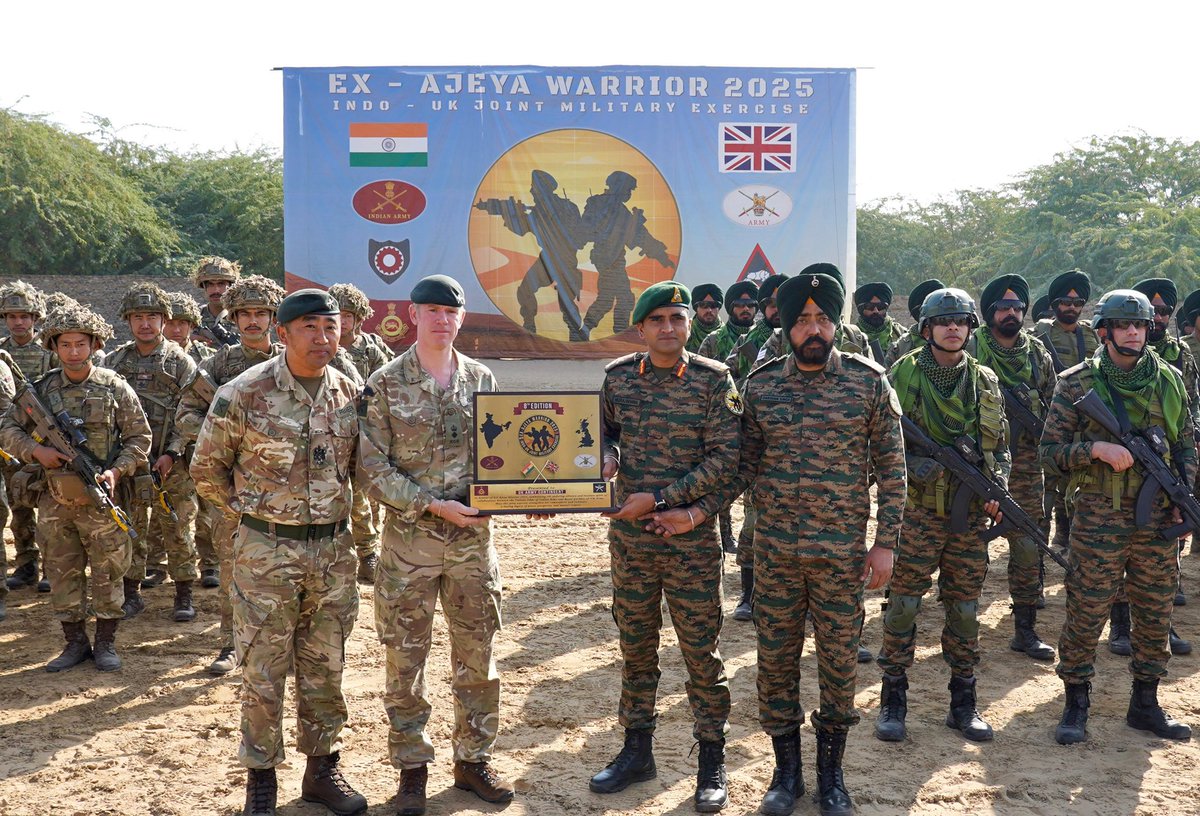 AnuveshRath's tweet image. India–UK Exercise AJEYA WARRIOR-25 ended in Rajasthan after two weeks of joint counter-terror training by the Sikh Regiment and Royal Gurkha Rifles, capped with cultural events and an equipment display.

#AjeyaWarrior25 #IndianArmy #UKArmy #JointTraining @adgpi