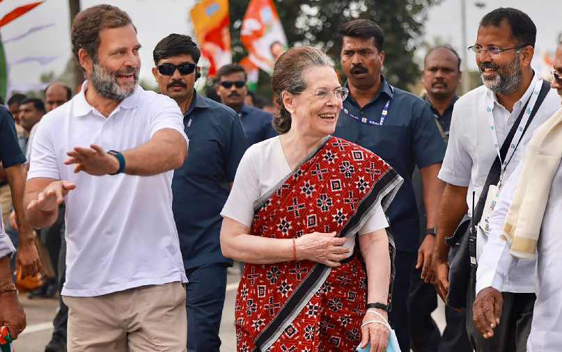 sheikhsabirr's tweet image. I strongly condemn the FIR filed against Sonia ji &amp;amp; @RahulGandhi ji. Political misuse of agencies must stop India needs accountability,not intimidation #NationalHeraldCase #StandForDemocracy #RahulGandhi 
@INCIndia @kharge @kcvenugopalmp @priyankagandhi @TariqKarra @RavinderJKPCC