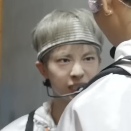 dyuuman's tweet image. 유우찌 코 찡긋