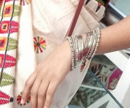 fossils_01's tweet image. rate my bangle sets out of 10