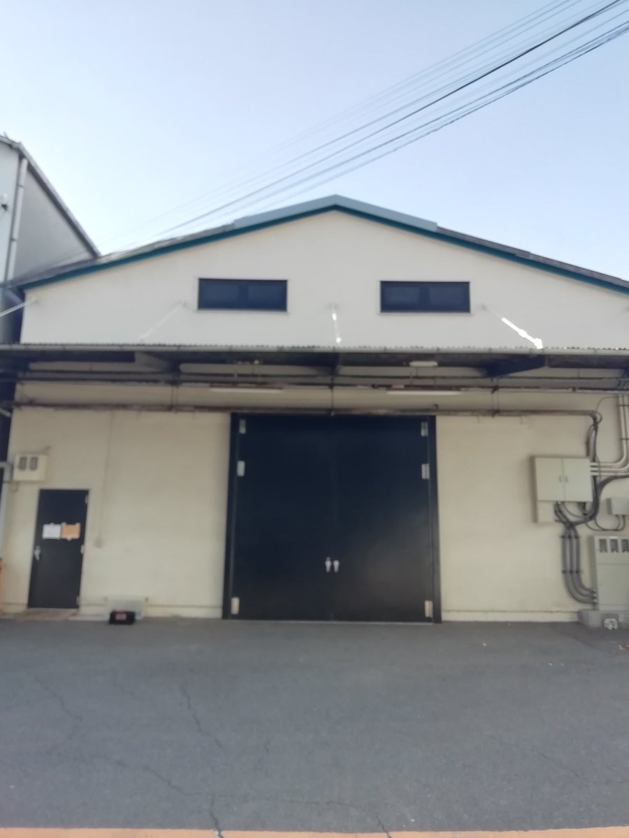 明日からは折り返し。
そして12月になりますね。

お時間作ってご来場頂いた皆様、本当にありがとうございました！！
沢山の反響も嬉しいです🙏

この扉の向こうに一杯の生モノが詰まってます。

DMでもお待ちしております。

気になる方はハッシュタグをご覧下さい↓
#劇団桟敷童子
#一九一四大非常