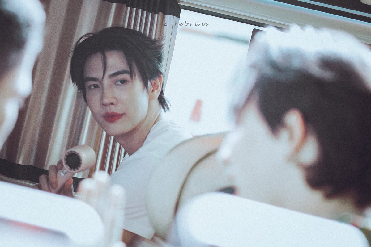 Zhang_ziwei's tweet image. ขอเสนอพี่เรย์ รชต กับสายตาแสนอบอุ่นคู่นั้น

ที่มองน้องคนนั้นเพียงคนเดียว 🤍

 #เรย์รชต