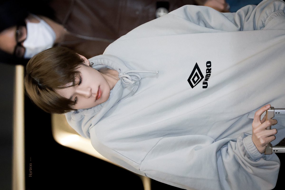 Horizon. tweet media