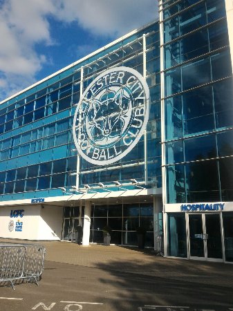 lee1978lcfc's tweet image. Can&apos;t believe there&apos;s no protests happening 🤷 - We need more than Rudkin out ... 🎶 Sell the club, sack the board 🎶 - outside the stadium before and after games so everyone can join in - make your point loudly because nothing will change unless you do. #lcfc 💙🦊