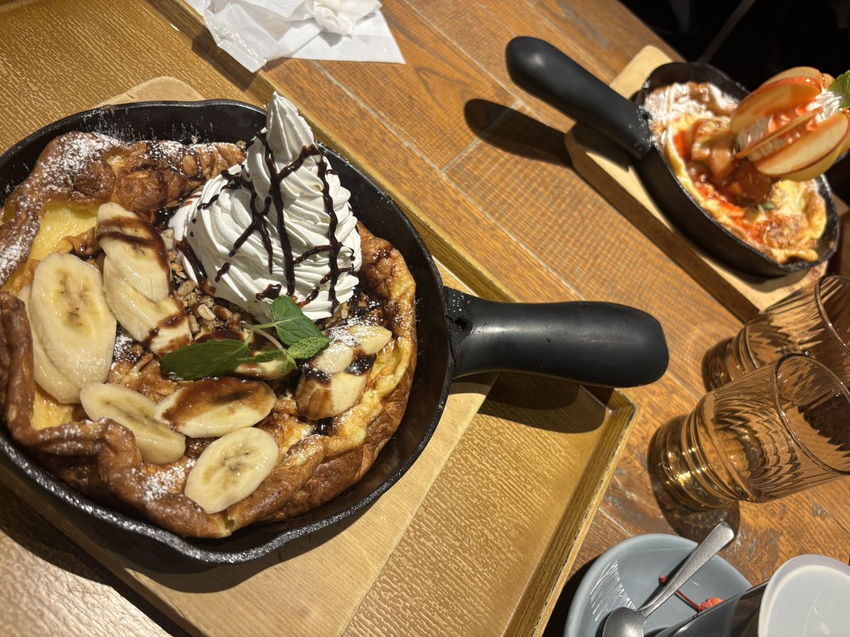 blue_vitz's tweet photo. あずさ珈琲にて

食後のデザート🍰🍨🍮

うまうま〜😋

#ロマサガ食後のデザート部w https://t.co/kIjowglq53