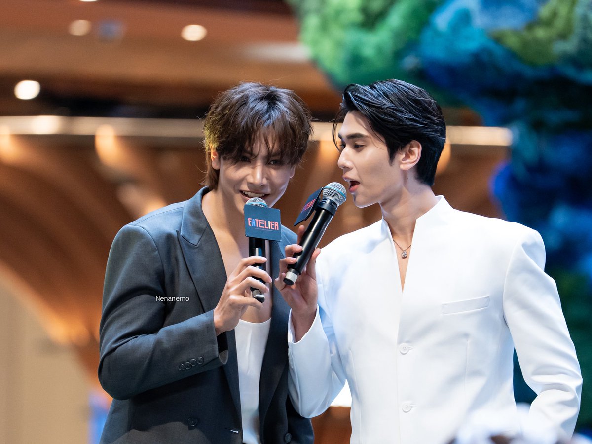 nenanemo_'s tweet image. [30112025] ~ จุงดัง แม่ถามได้ไหม ทำไมพูดใส่ไมค์แล้วต้องทำกระซิบกระซาบ ^^

JOONGDUNK AT SIAM PARAGON
#SiamParagon20thAnniversaryxJoongDunk
#JoongDunk