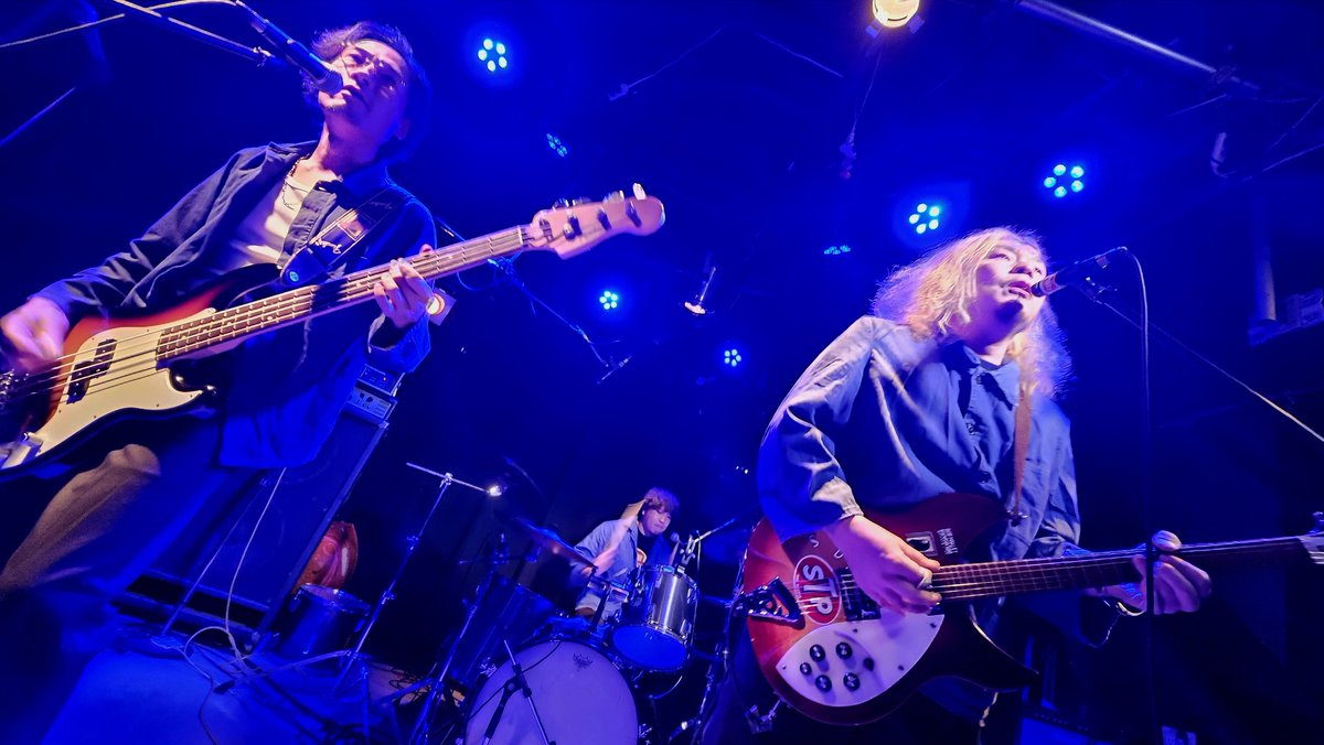 チューズデーのまみさんの神対応で最前列で見ることができました！