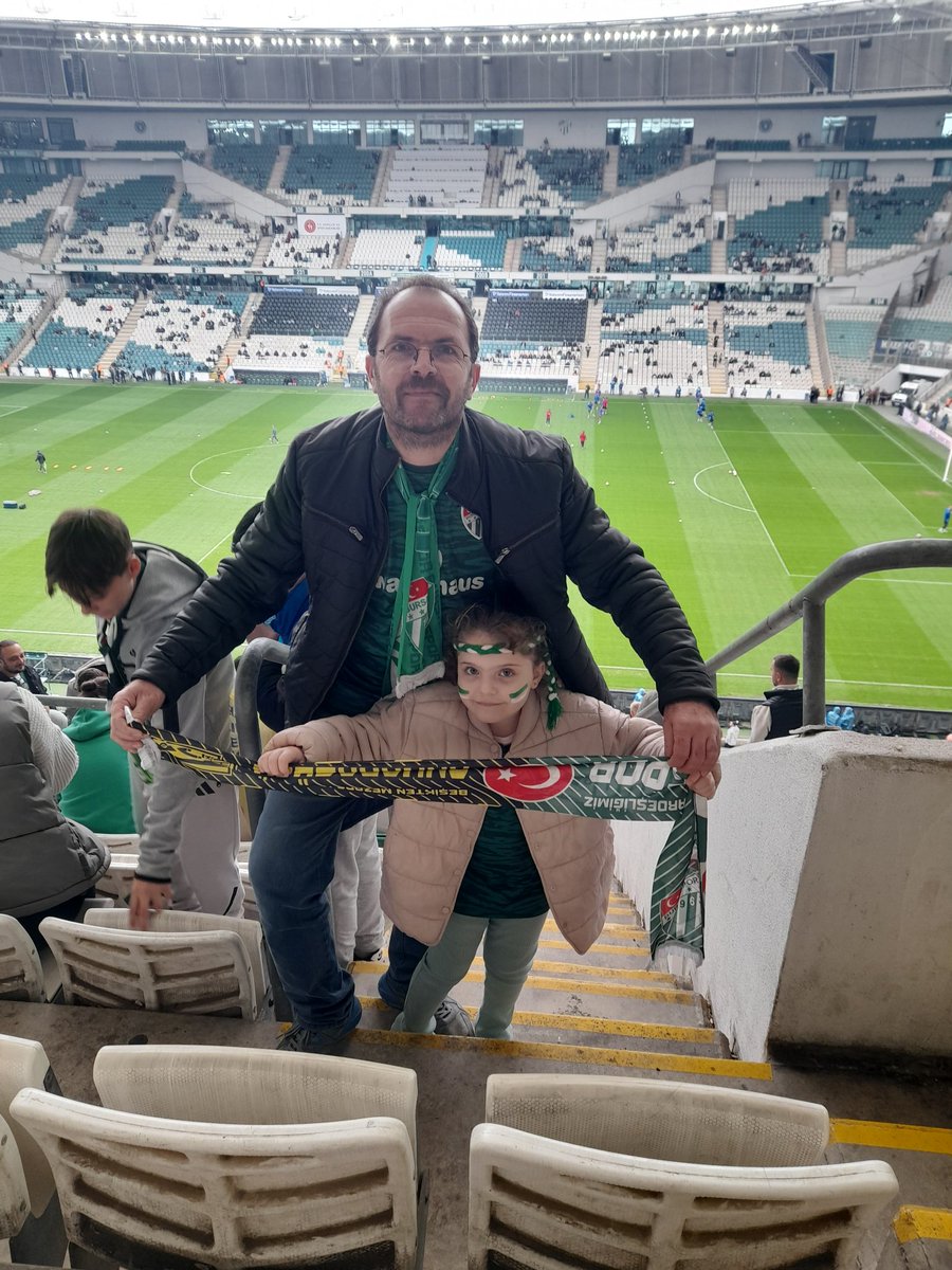 hakanalkan76's tweet photo. #Bursaspor umudu desteklemeye geldik. https://t.co/jJpg9nzwxv