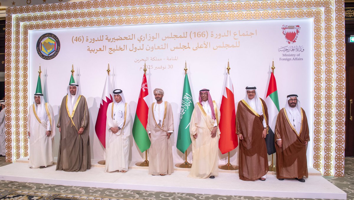 omanspire's tweet image. In Pictures, Oman joins the 166th ministerial meeting ahead of the 46th GCC Summit in Bahrain, reviewing decisions to advance joint Gulf cooperation and enhance strategic regional and global partnerships. 🇴🇲🤝🇧🇭
Via: @OmanNewsAgency
#Oman #GCC #Bahrain #GulfCooperation #GCCSummit…