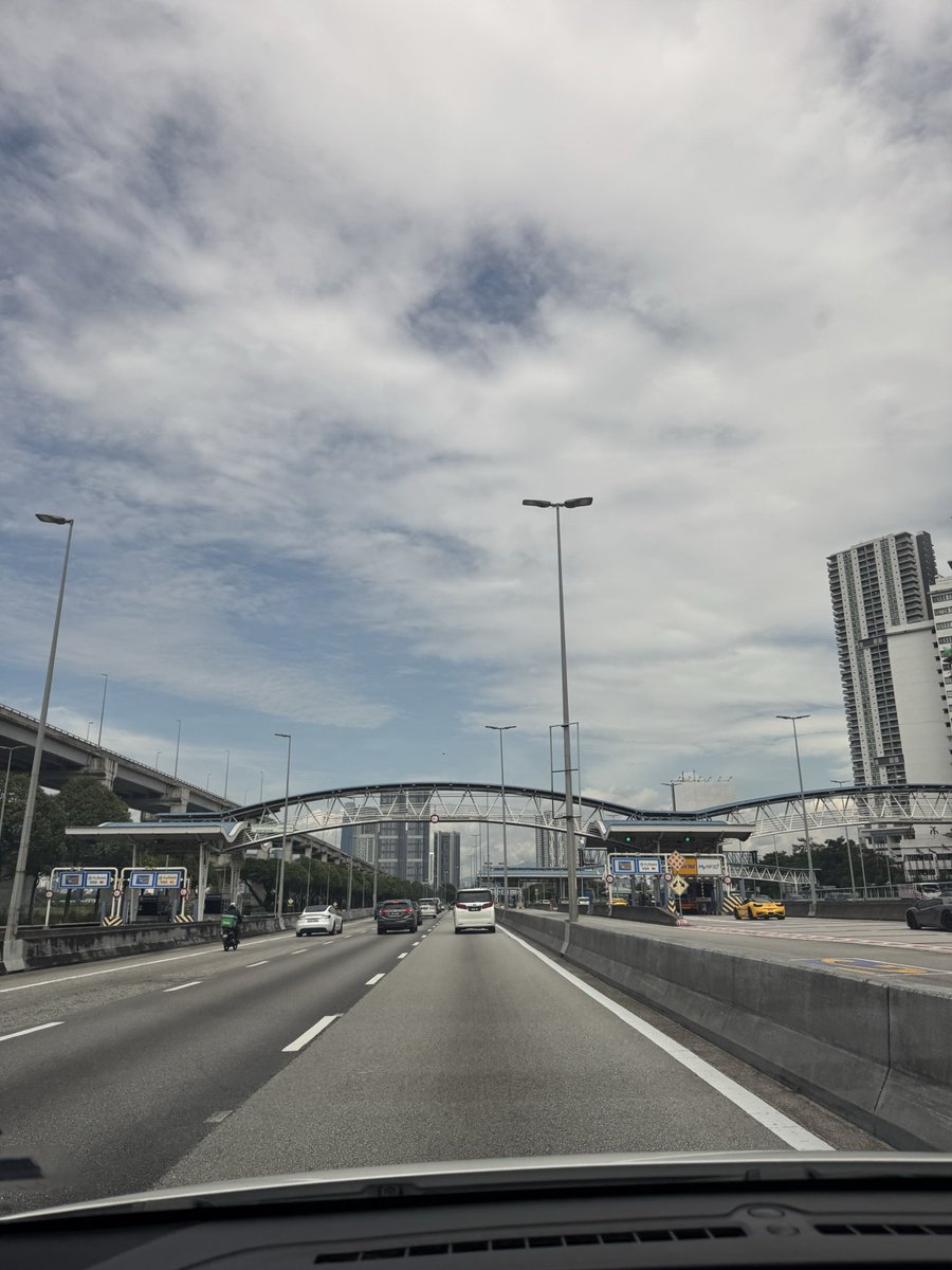 Salam Malaysia 
I’m here for a short visit and I’d love to meet our malaysian supporters to collaborate on events and meetings to help raise awareness about Aafia’s case. 
Anyone interested, you can reach out on WhatsApp at +92 300 0901258