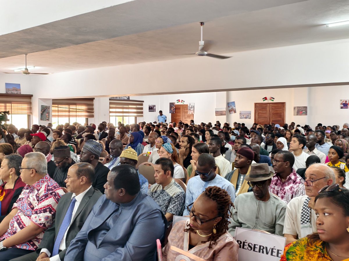 RimaHas's tweet image. 🇸🇳 🇵🇸 Quel honneur d’être à Dakar pour la Journée Internationale de Soutien au Peuple Palestinien, et à quelques jours de la commémoration du massacre de colonial de Thiaroye de 1944. 

Bravo, et merci au Cercle des Étudiants Humanitaires au Service de la Cause Palestinienne de…