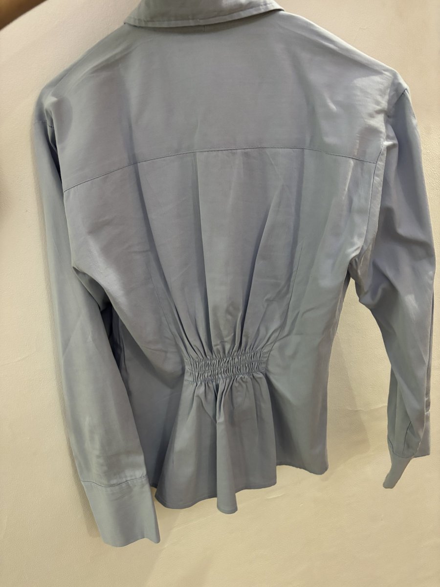 prelovedbyody's tweet photo. WTS kemeja fitted brand hulm warna baby blue, harga beli 88k ku jual 65k ajaaa https://t.co/NSFZ5m6l4y