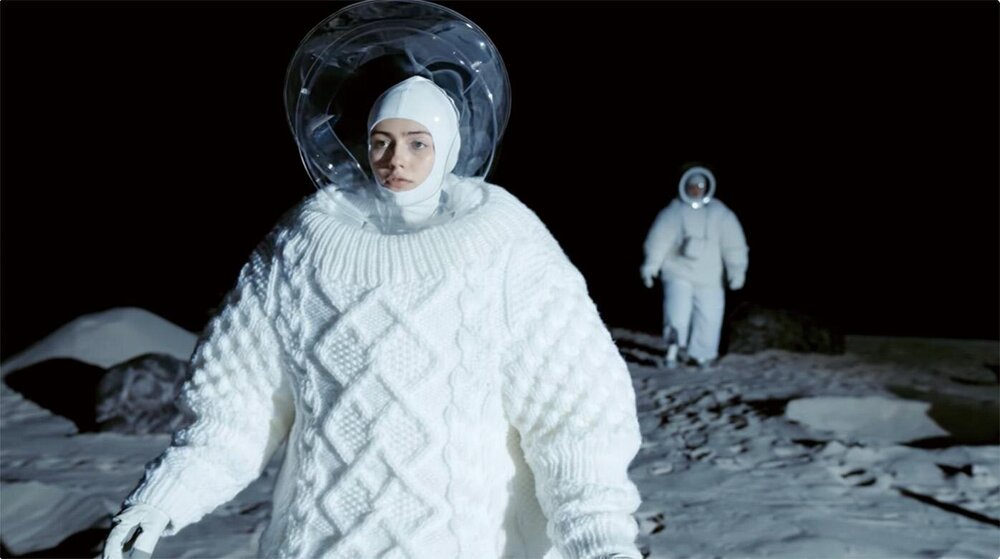 Fashion Press tweet media