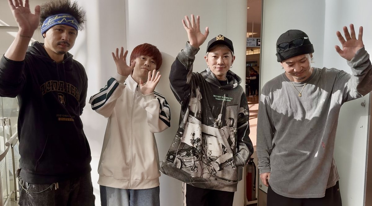 ashdahero's tweet photo. 【Message Movie】

ASH DA HERO OFFICIAL FANCLUB "#CircleA"
"Message Movie" 更新！！

⭐️ご視聴はこちらから！
https://t.co/TsrLqk5h86

#ASHDAHERO
#令和最強 #ADH
#サークルA https://t.co/7u9veq2L43