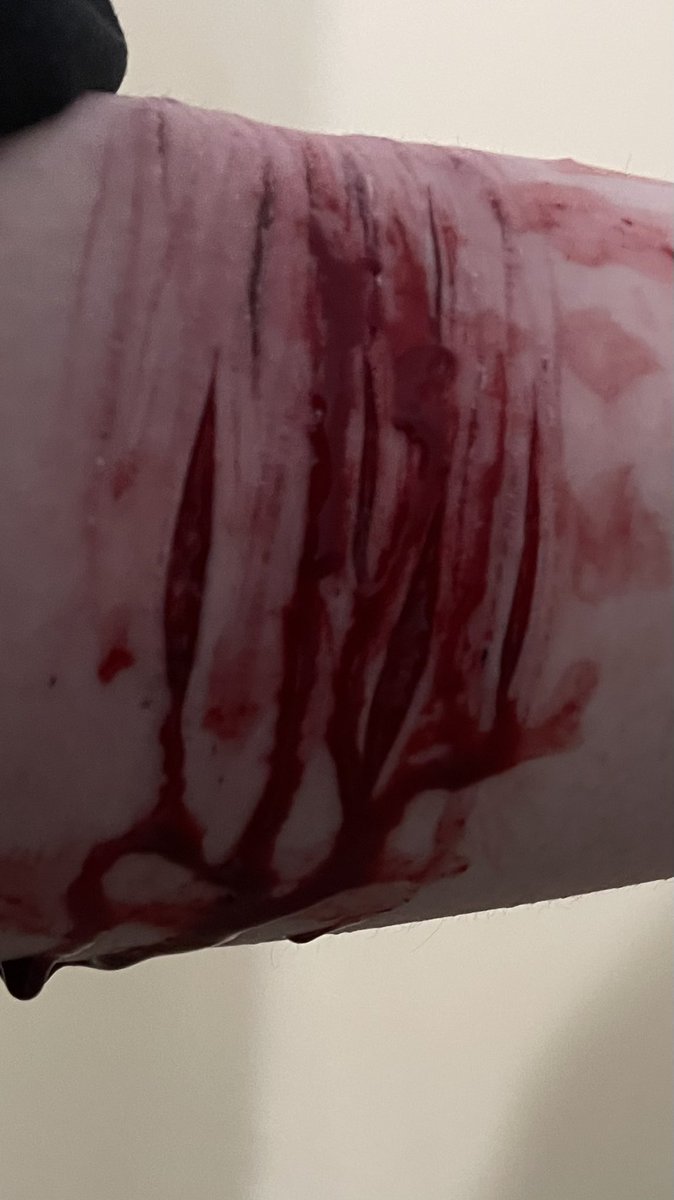 funvloxxi's tweet photo. Yep they were definitely sharp this time lol
 ( ´ ▽ ` ).｡ｏ♡

#shtwt https://t.co/xf5qsCU2Nu