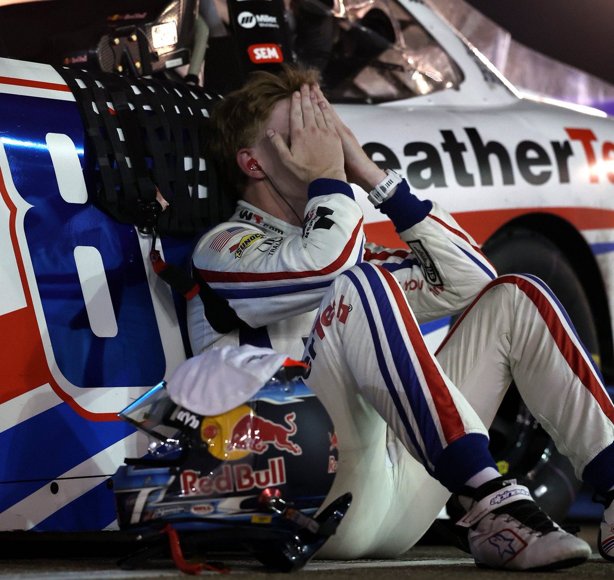 magnus 🦈 tweet media