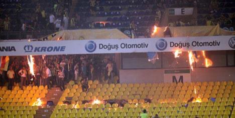 Bence siz çakmak, kibrit hazırda tutun😄
#GSvFB