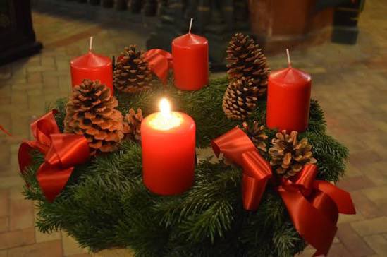 1er dimanche de l'Avent 🙏

🙏 Que ce temps d’attente remplisse nos cœurs d’espérance et de paix.

Bon dimanche 🤍🕊️✝️
 #Avent 🤍 #Noël🌲 #CrèchedeNoël #Crèche
#Lithurgie #MaCrèche #Sacré