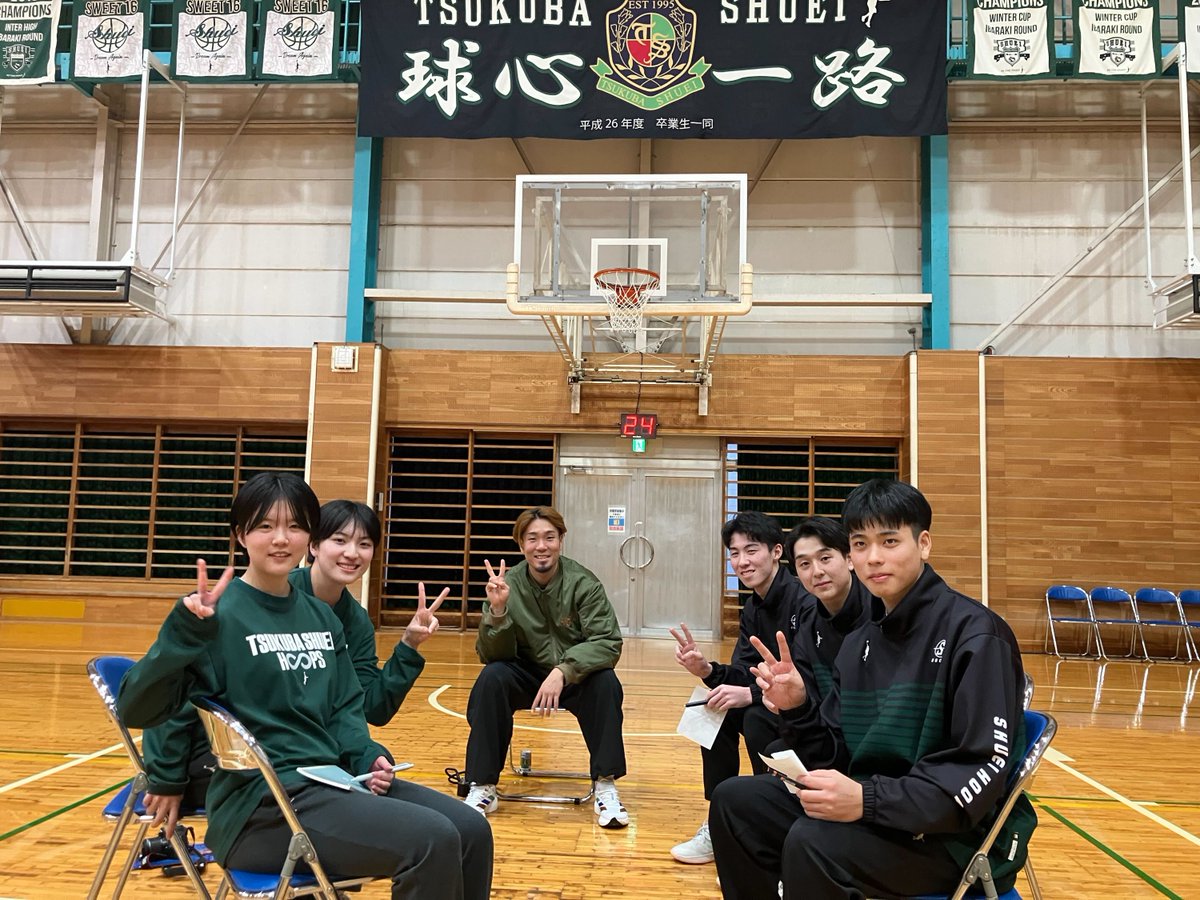 ibarakirobots's tweet photo. 🤝🏻M-HOPE 〜みんなの希望〜

━━━━━━
𝗠-𝗛𝗢𝗣𝗘 𝗗𝗔𝗬
━━━━━━
📍：つくば秀英高校
👤：#小島元基

ゲンキが自身の出発点である母校を訪問。未来を担う学生たちへ自身のリアルな経験を語ります!!

｜#茨城ロボッツ｜#MHOPE｜ https://t.co/2X7BUQEqfe