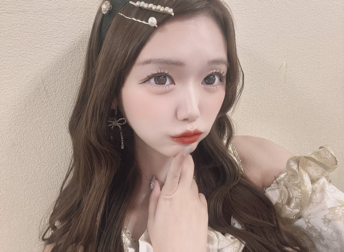 昨日のおでこちゃん♥ classicalなフィルター添えて。🐈‍⬛🎀