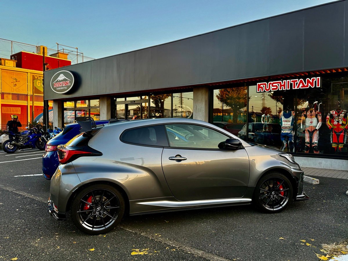 Check out KUSHITANI PROSHOP 三鷹 (三鷹市, 東京都) on