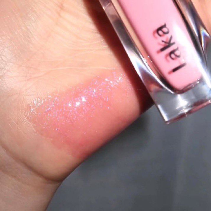 Lakaのメガ割限定カラーかわいすぎて…😂💕

女の子の好きが詰まりすぎててる、、、🥺