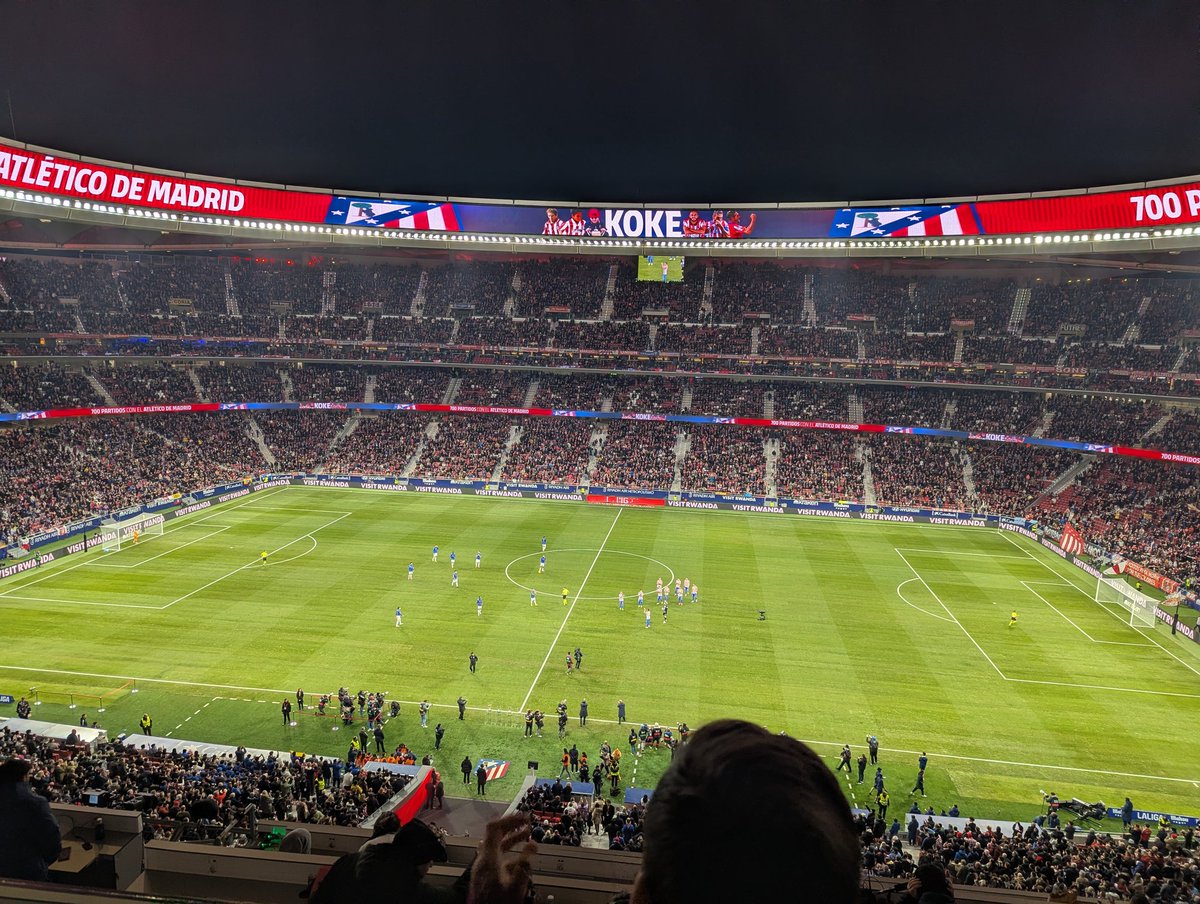 EdinburghNJS's tweet image. Enjoyed the game last night. Nice to see a great reception for Santi Cazorla when he was subbed too. 😅 9pm kick offs will never not be weird though! #AtletiRealOviedo