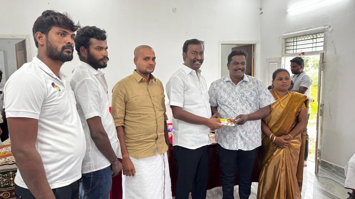 anand3kannan's tweet photo. செய்தியாளர் ஆல்ட்ரின் அவர்களின் புதுமனை புகுவிழாவில் கலந்து கொண்ட பொழுது.

@mkstalin  @Udhaystalin @dmk_youthwing
#46YearsofDMKYW https://t.co/EuDoRUoVzk