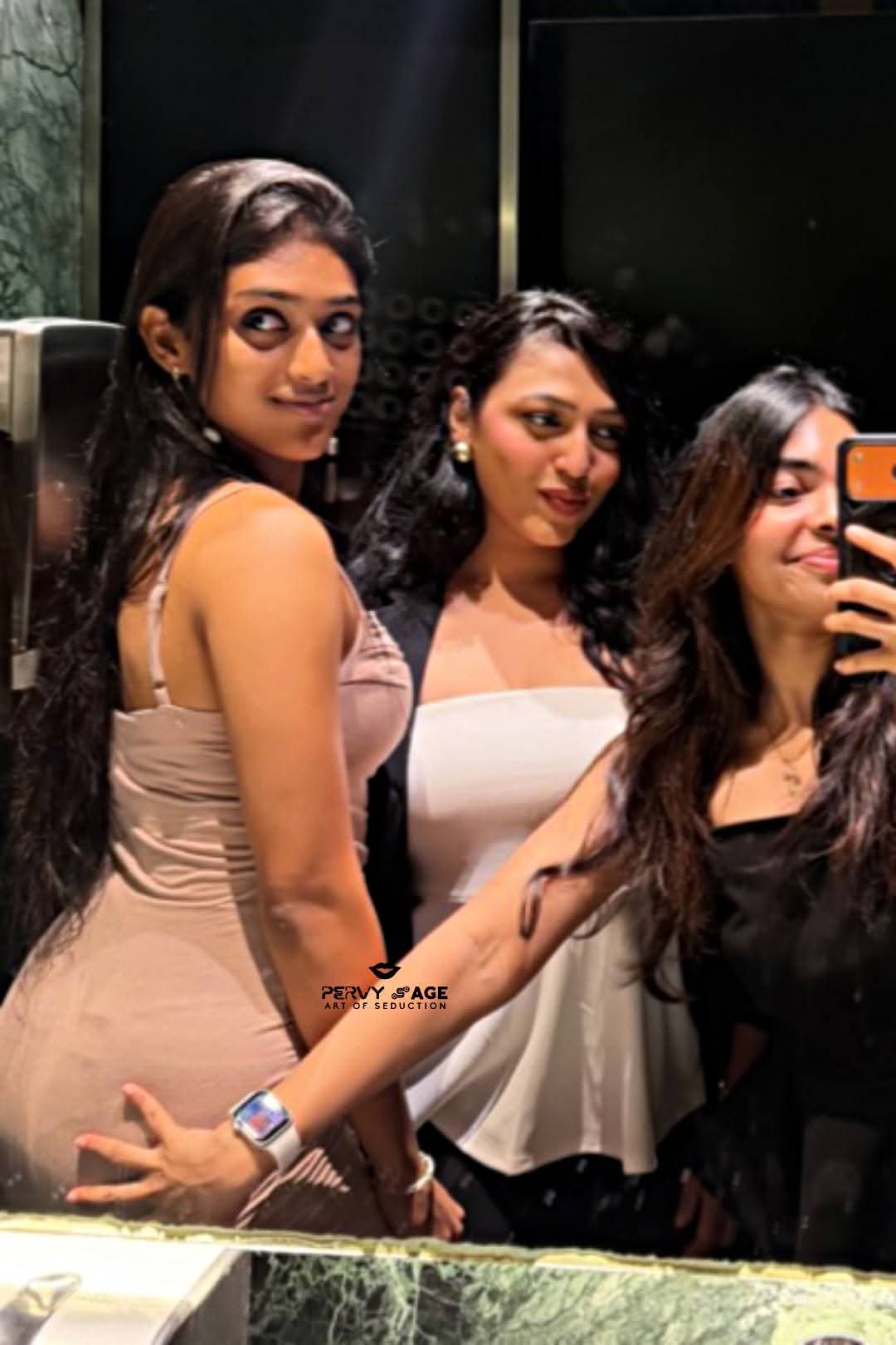 G6_GcdqbkAI--6F?format=jpg&name=large