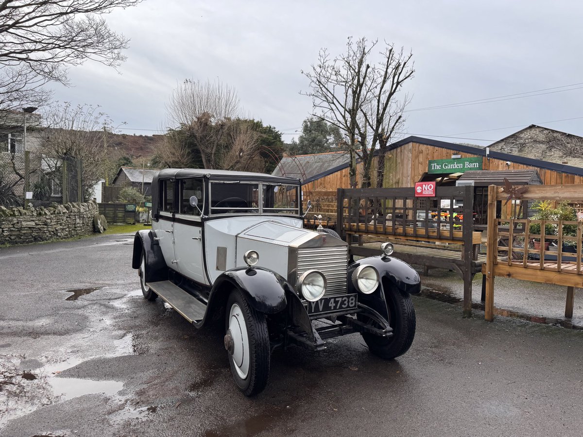 HelenRaywood's tweet image. #AlphabetChallenge 
#WeekVforVowels
An Old Automobile