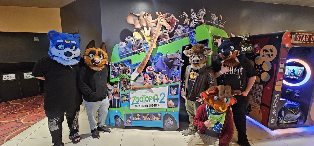 Watched Zootopia 2!!! 

#Zootopia2 #furryfandom #fursuit