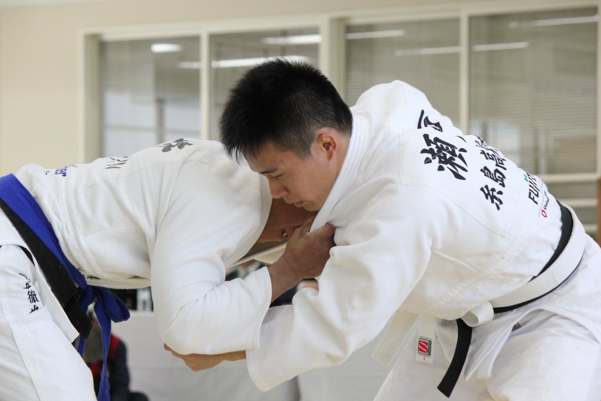 ／
 第40周年記念
 全日本視覚障害者柔道大会🥋
＼

毎年開催されている
各階級の日本一を決める大会🔥

常に組み合った状態で技をかけあうため
いつ技が決まるかわからない緊張感
ダイナミックな動き、近くで観れば観るほど伝わる迫力に引き込まれて試合にくぎ付けでした👀

#柔道 #視覚障害者柔道 h