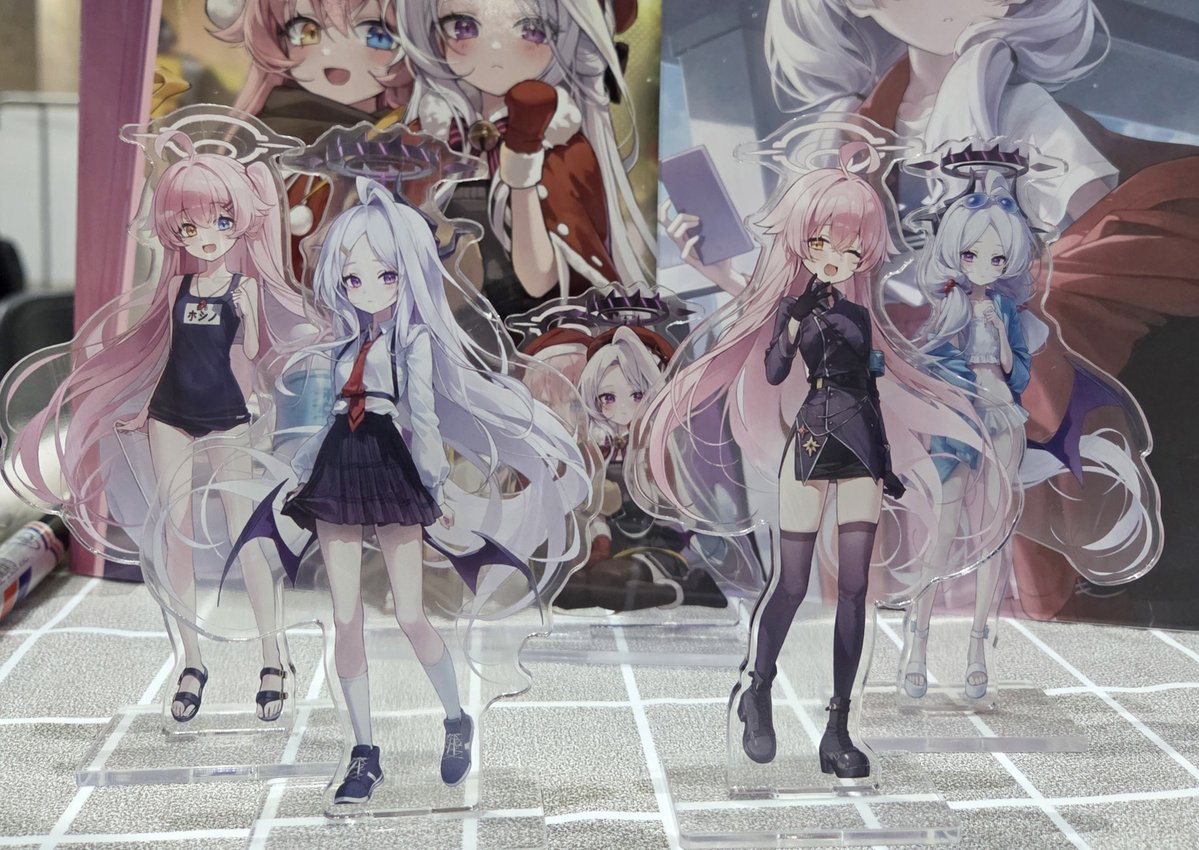 이번 블루아카 온리전 아크릴은 길빛(<a href="/Gil_b11/">굿즈제작 길빛</a>)에서 제작해주셨어요! 
제가 사진을 너무 못찍어서 안담기지만 실물은 너무 예쁘고 빠르게 만들어주셨습니다🥺 너무너무 감사해요!