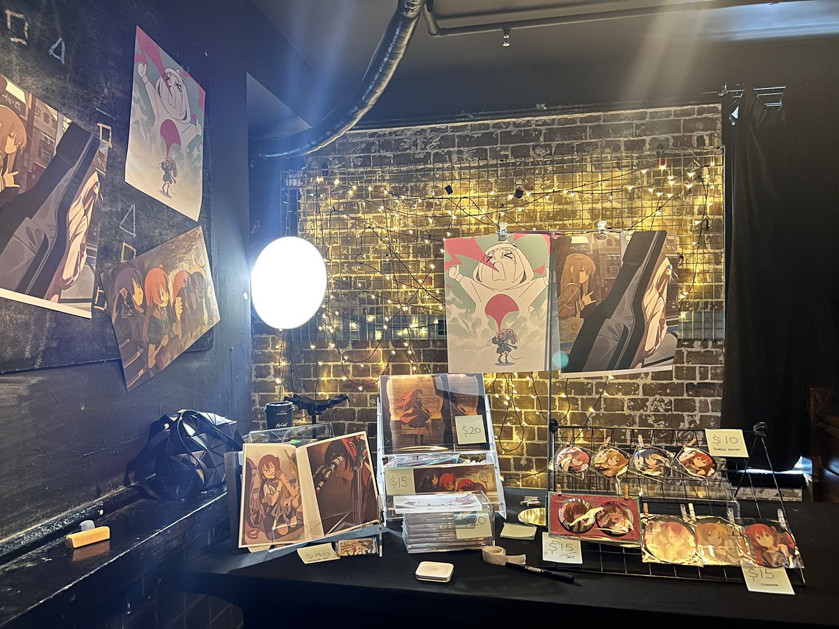 Jiankun Yu <a href="/NOWORD_from1996/">Jiankun Yu</a> sensei’s Bocchi the Rock! Goods at  Sound of Anime 2 in Sydney. Amazing Rock flow with amazing art! 

#BocchiTheRock #soundofanime2 #livehouse