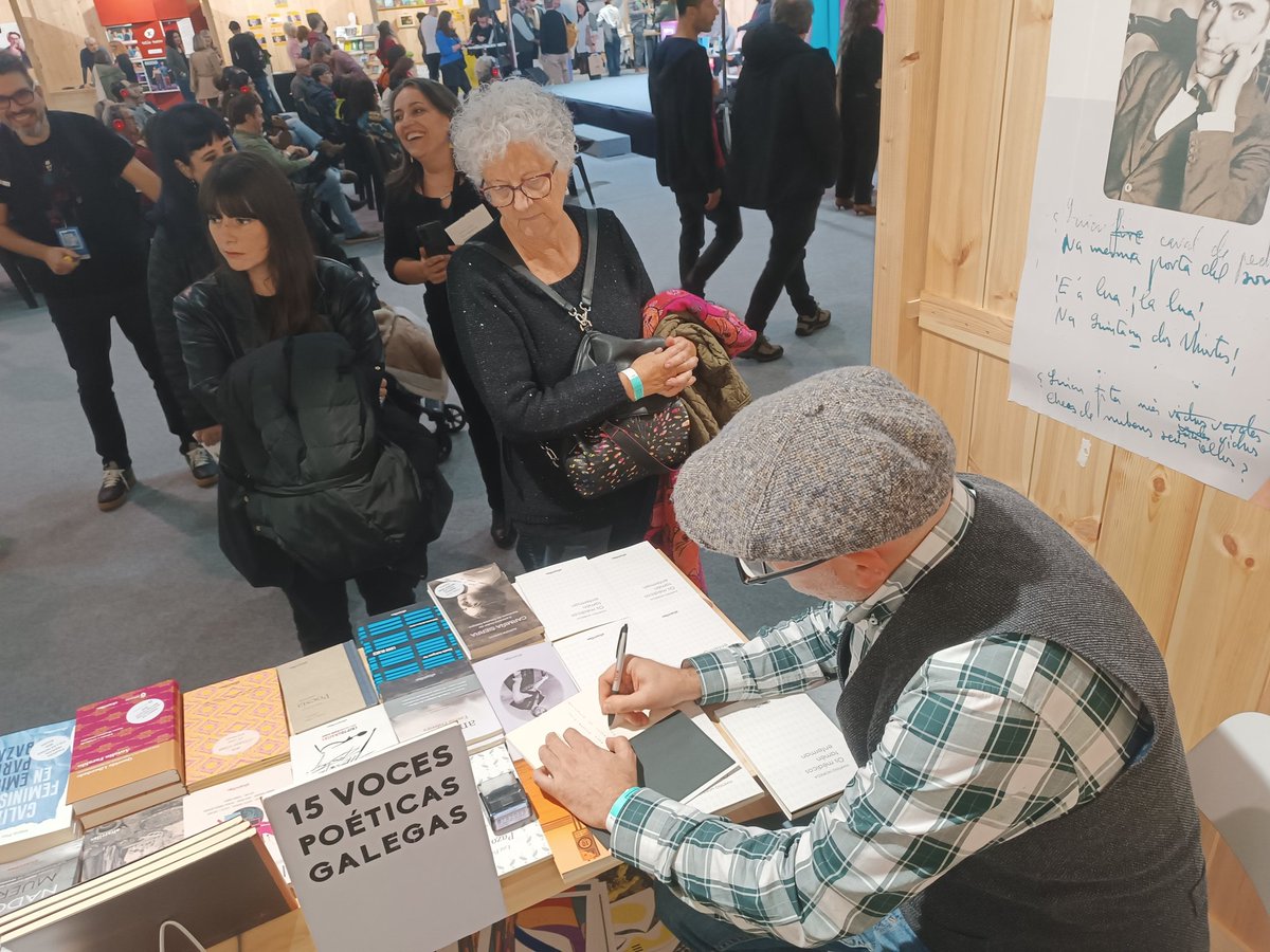 Alvarellos Editora tweet media