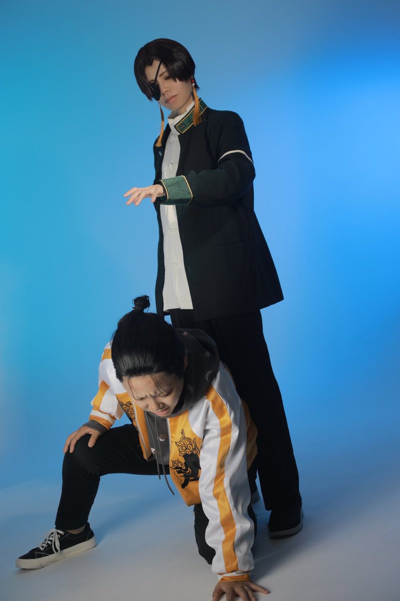 bonsan_cos's tweet photo. Cosplay

WB／🫖vs🦌

押しても
引いても
つかんでも

一瞬でいなされる …

🫖@774cos_ 
🦌凡

photo @studio_parure https://t.co/nLI0jwZPHe