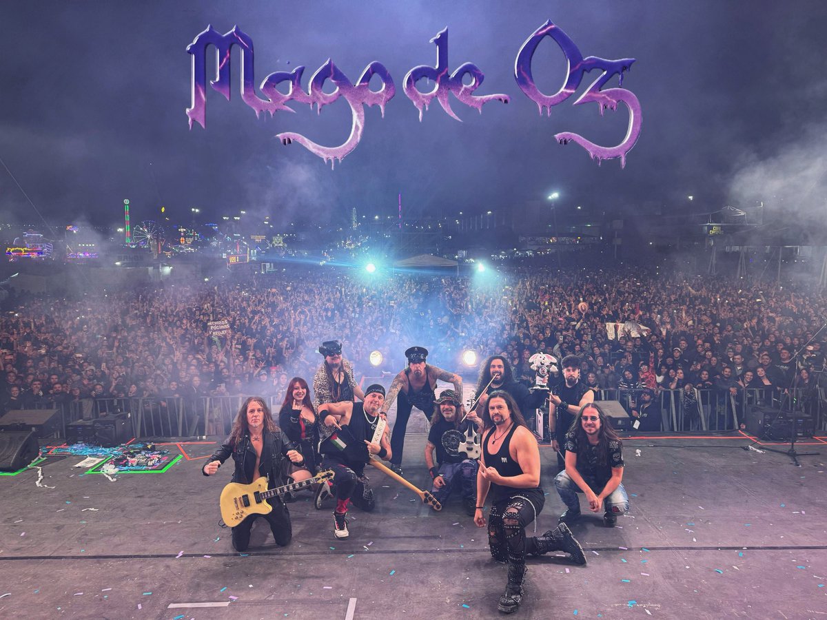 Impresionante amig@s!! Gracias por la buena vibra y lo bien que lo hemos pasado juntos! Hasta laproxima!
<a href="/MAGODEOZOFIC/">MÄGO DE OZ OFICIAL</a>