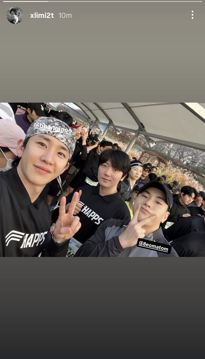 snackramyeon's tweet image. 251130 sangwon instagram story🍞🐶

"@.bbangjooo @.8eomatom"

the selfie is here🥰

#김병주 #KIMBYUNGJOO #서상원 #SEOSANGWON #XLIMIT